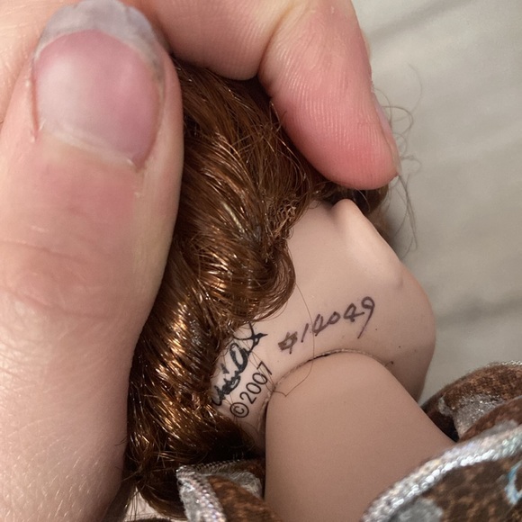 VTG Marie Osmond Hershey Kiss Tiny Tot Porcelain Doll - Picture 9 of 9